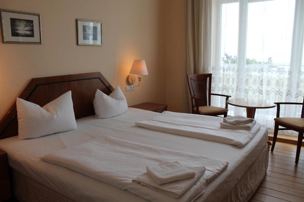 Hotel Stolteraa Rostock Rum bild