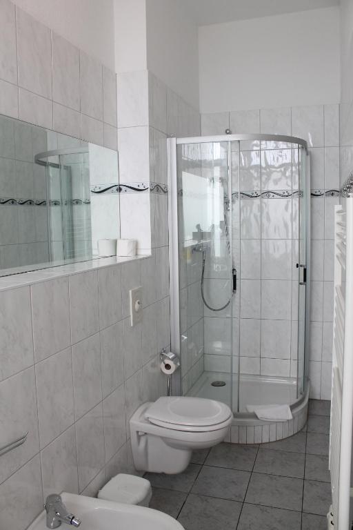Hotel Stolteraa Rostock Rum bild